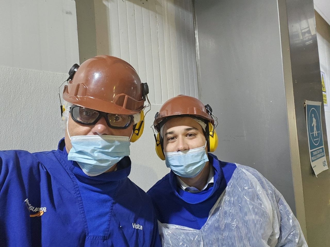 Fernando at La Miranda with plant PPE
