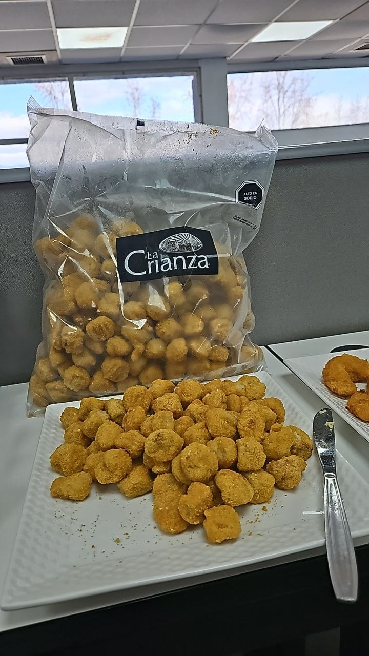 Foodservice popcorn chicken sample